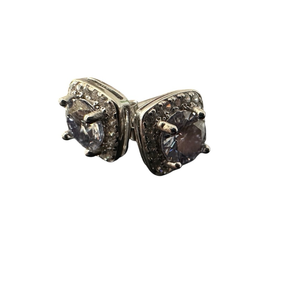 5mm 1.0 CT Light Purple Moissanite Stud Earrings 925 Sterling Silver NWT - Picture 8 of 8